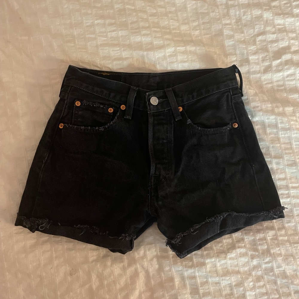 🚫sold on curtsy🚫 vintage levi’s 501 shorts